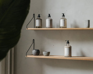 FRAMA Shelf Natural Oak D20/W80 Black/Context