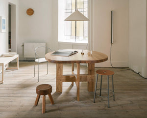 FRAMA Farmhouse Trestle Table in Oak Wood with Pond Shape